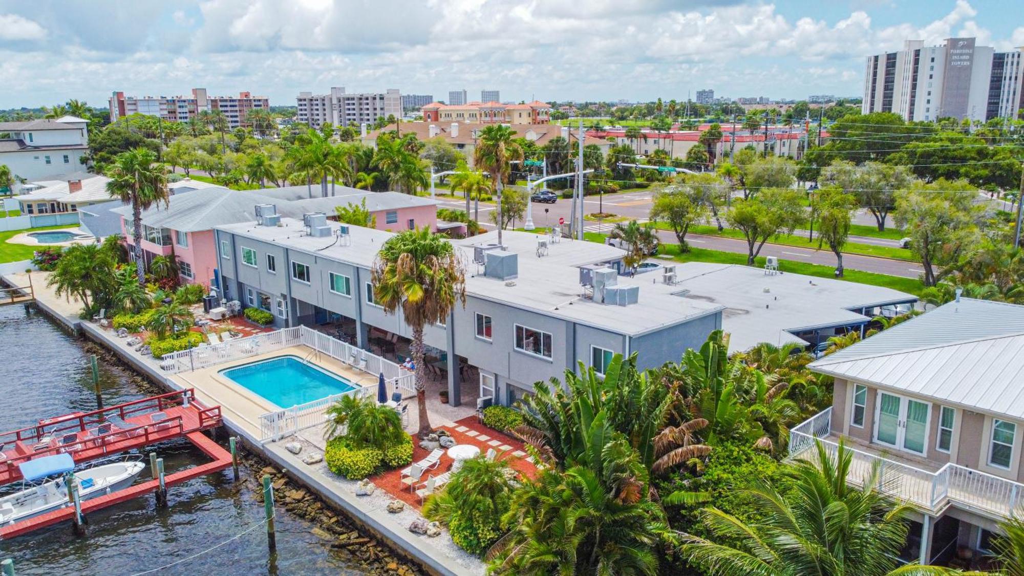 107-Waterfront-Walk To Beach-Lovely St. Pete Beach Extérieur photo