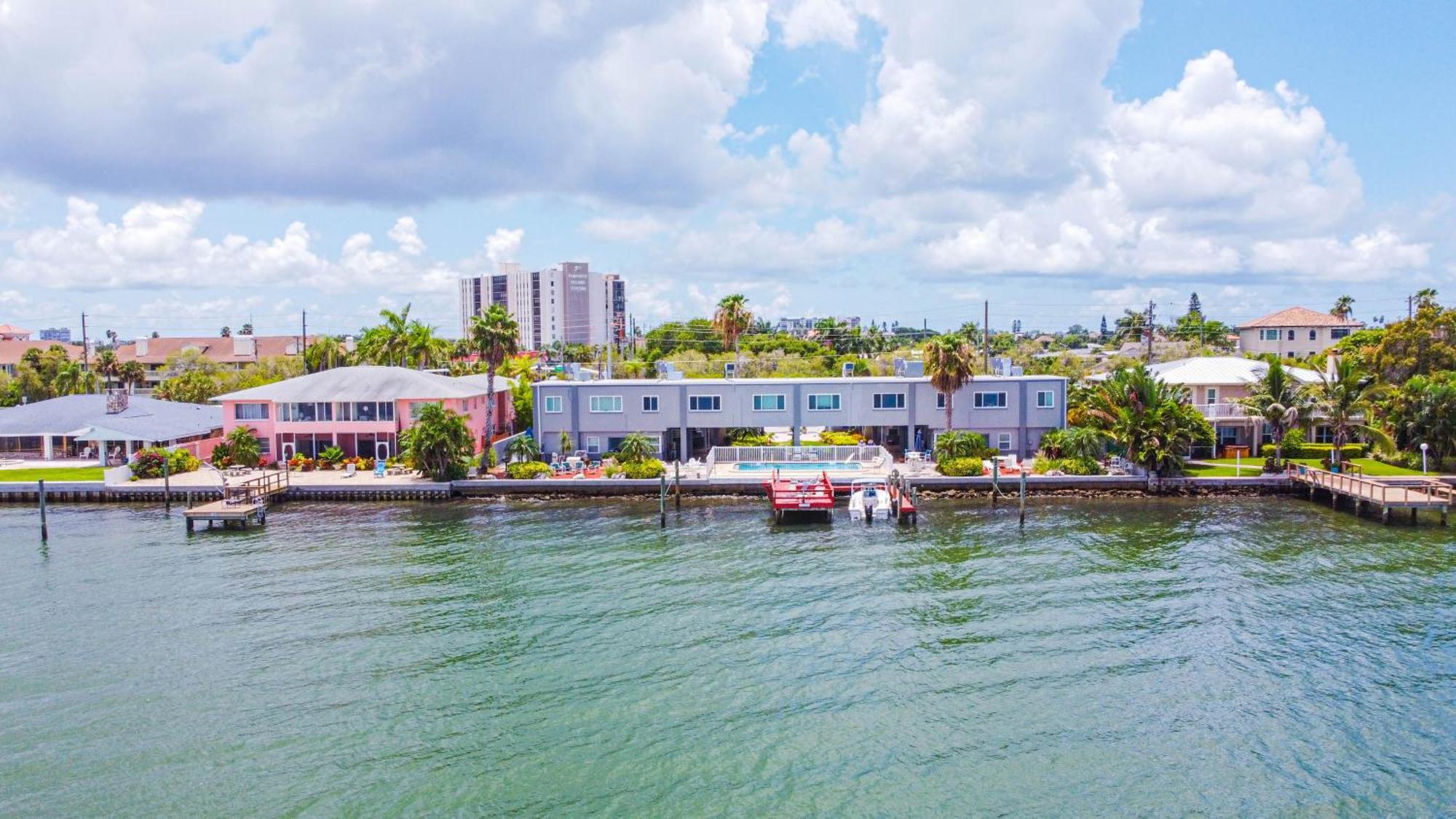 107-Waterfront-Walk To Beach-Lovely St. Pete Beach Extérieur photo
